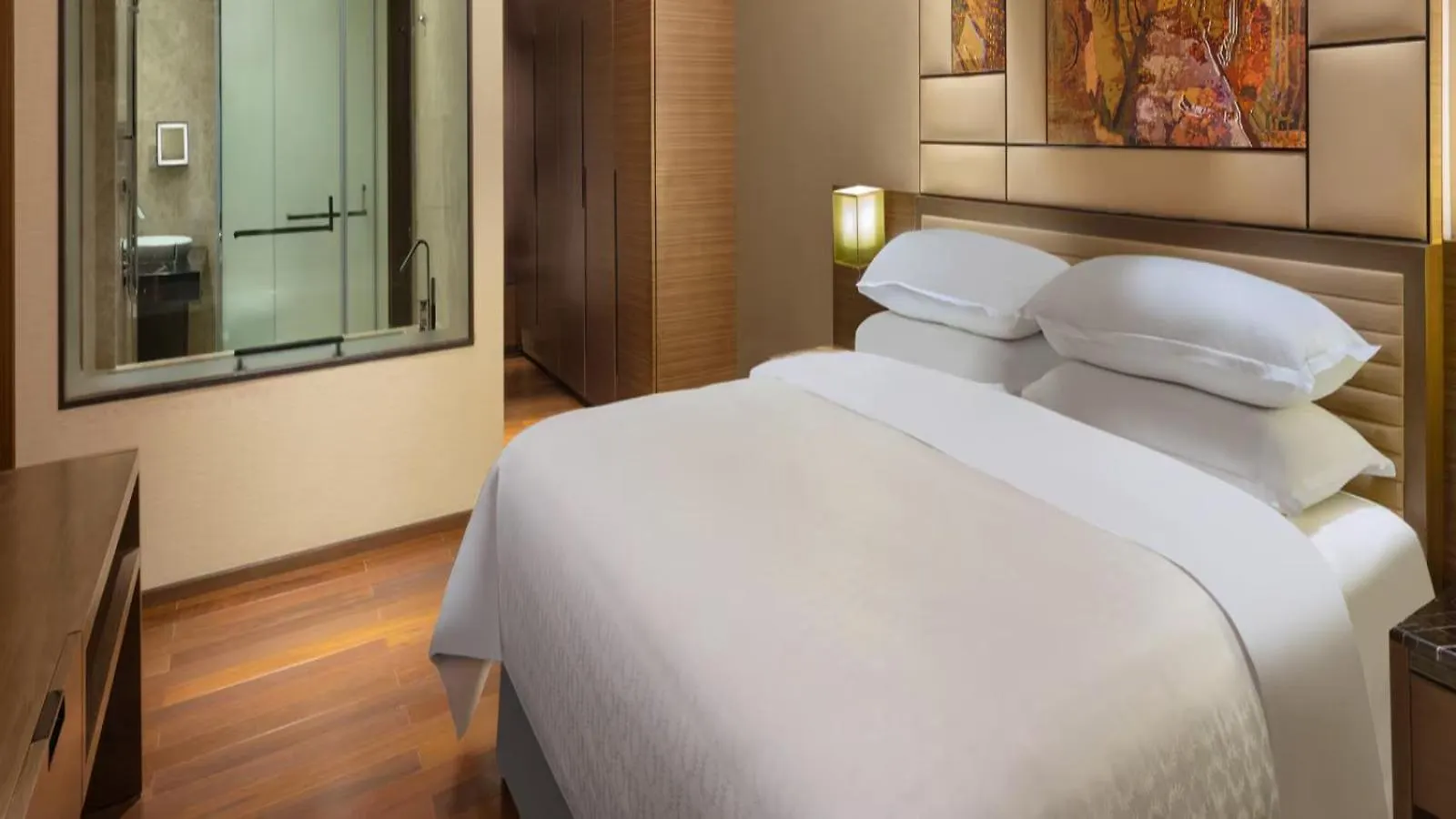 Hotel Belwoood Near Delhi Airport New Delhi 4*,
