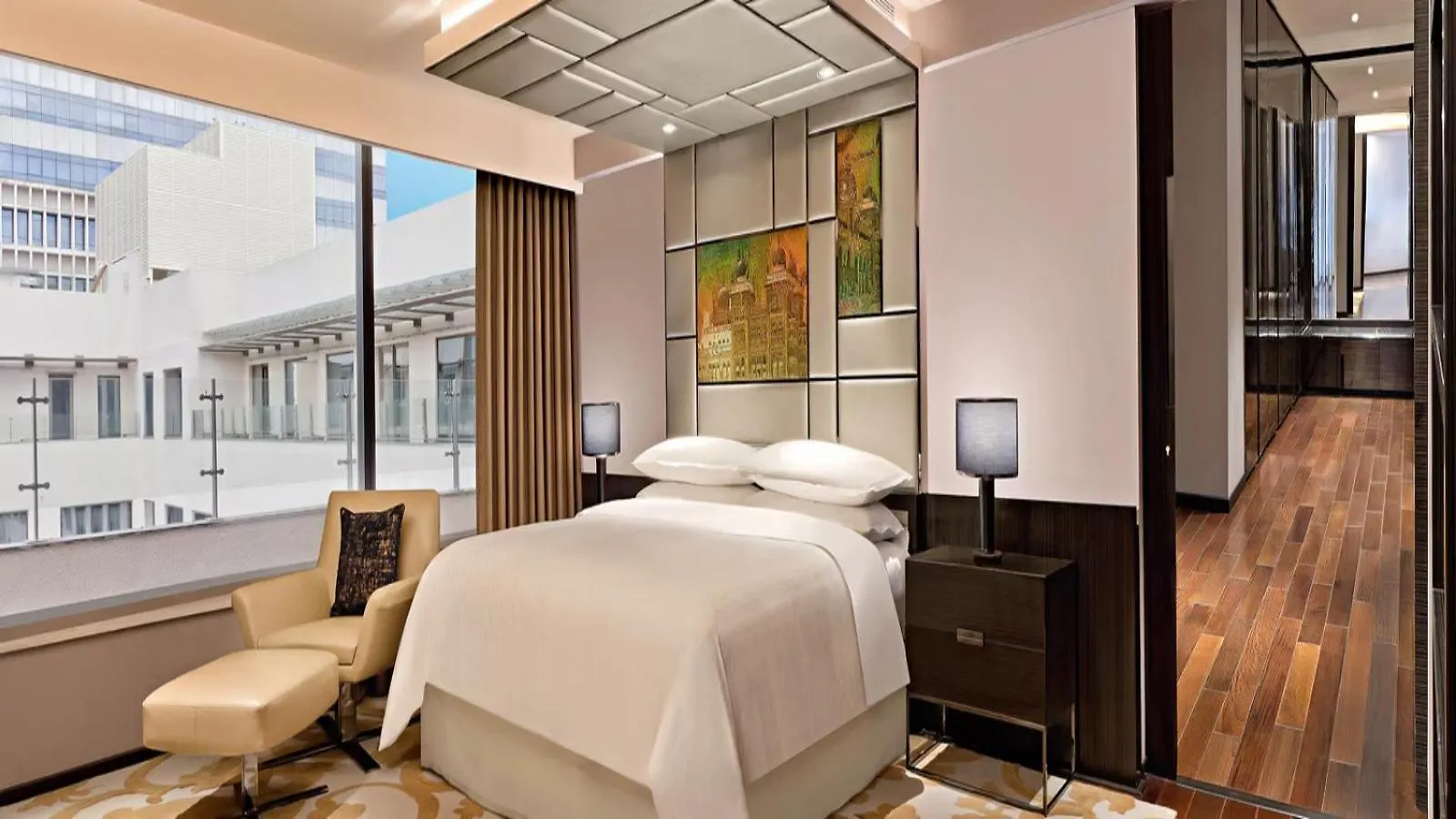 Hotel Belwoood Near Delhi Airport New Delhi