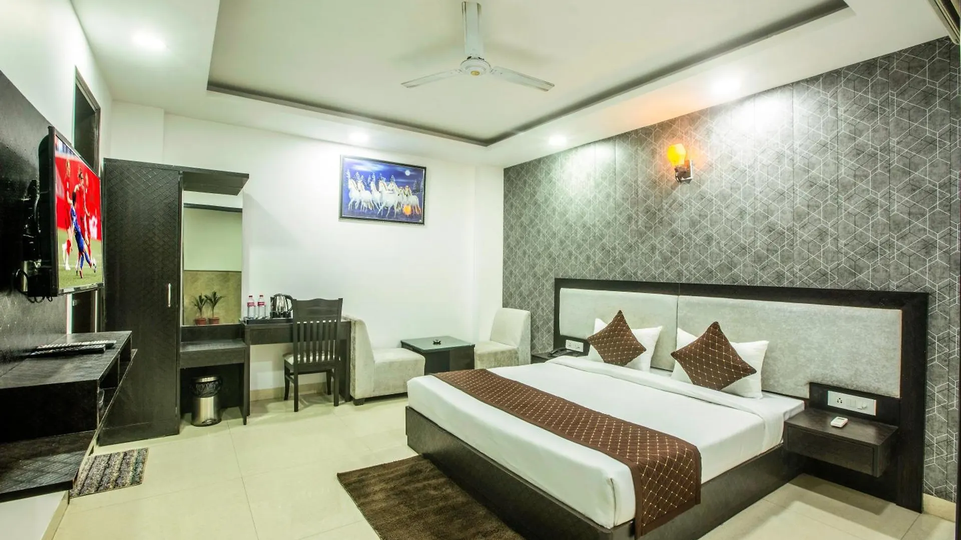 ניו דלהי Hotel Belwoood Near Delhi Airport